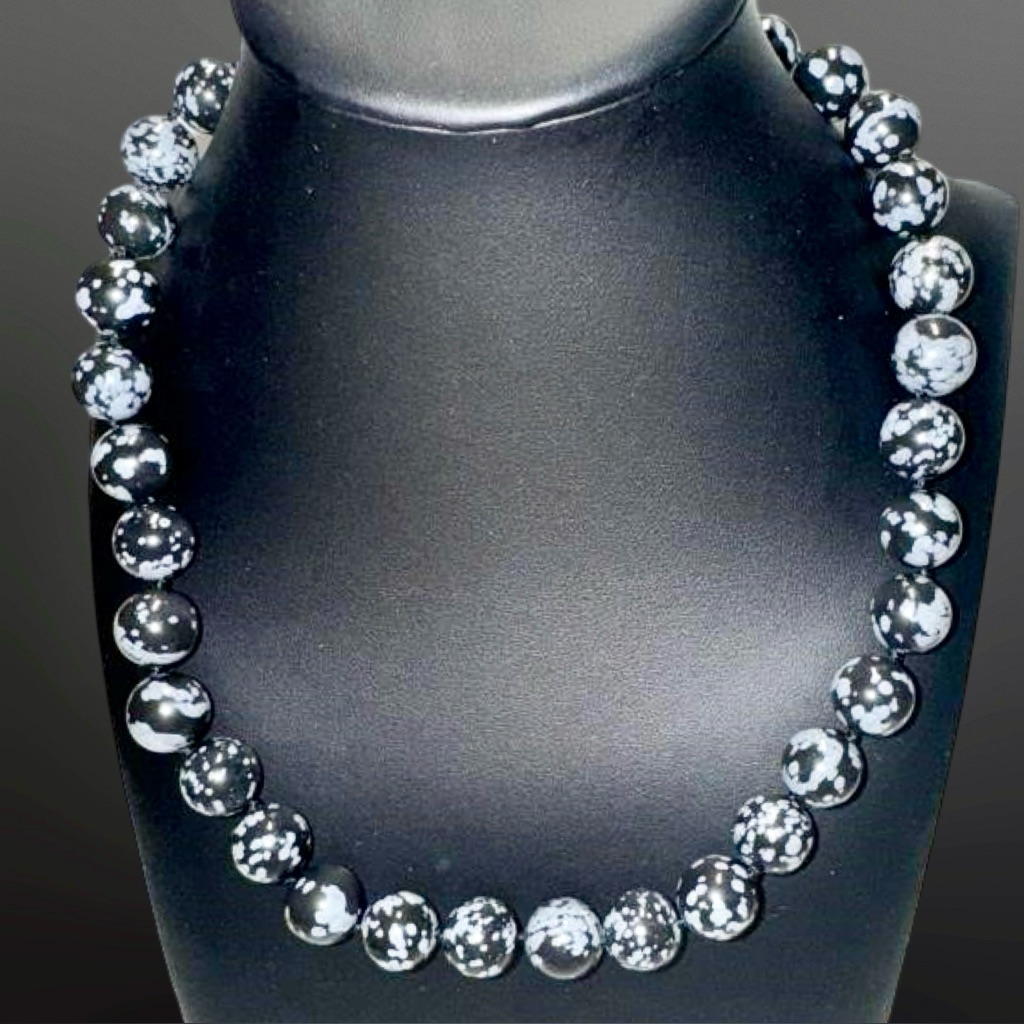 Vintage Whitney Kelly Snowflake Obsidian 14 Mm Bead 18 Necklace 58$